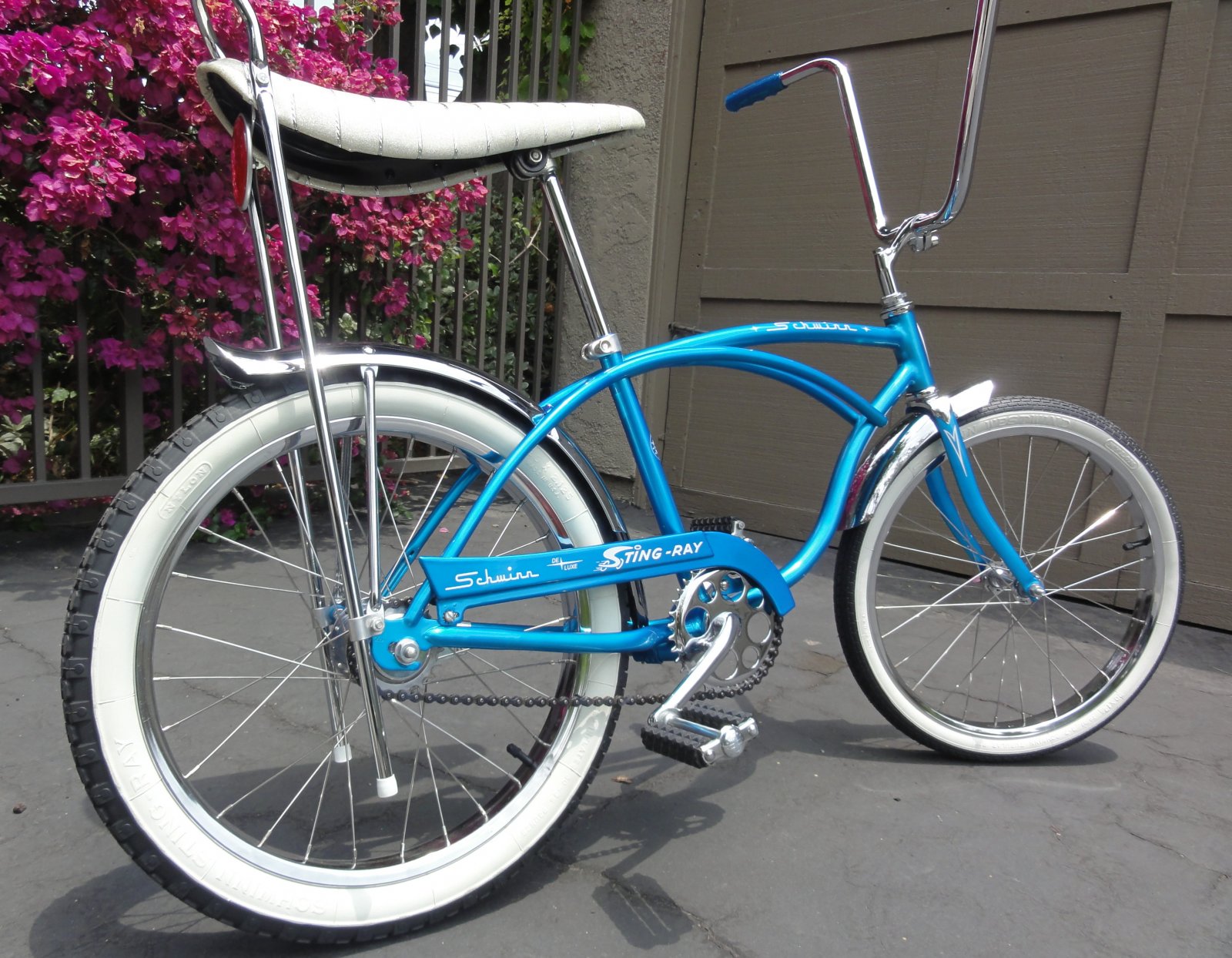 Schwinn hot sale stingray cruiser