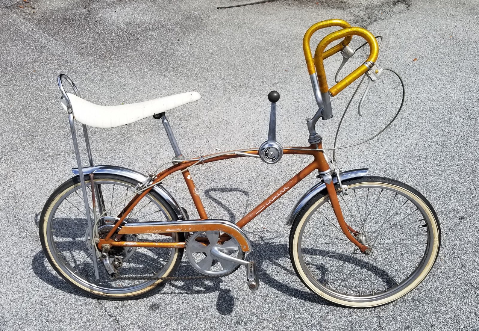 SOLD 1968 Schwinn StingRay Fastback Ramshorn 5 Speed Coppertone